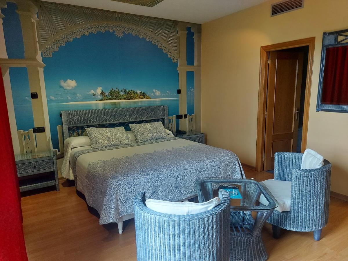Motel Acropolis Кампонарая Экстерьер фото