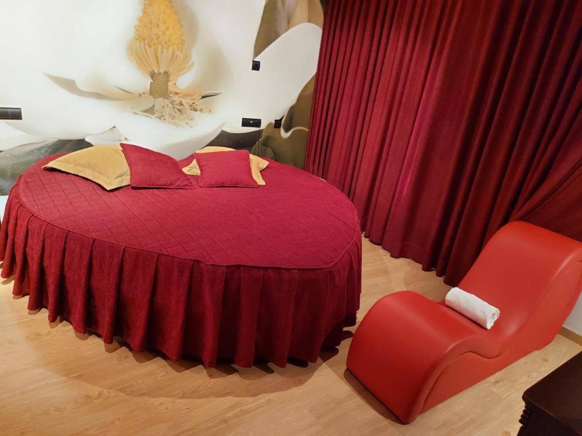 Motel Acropolis Кампонарая Экстерьер фото