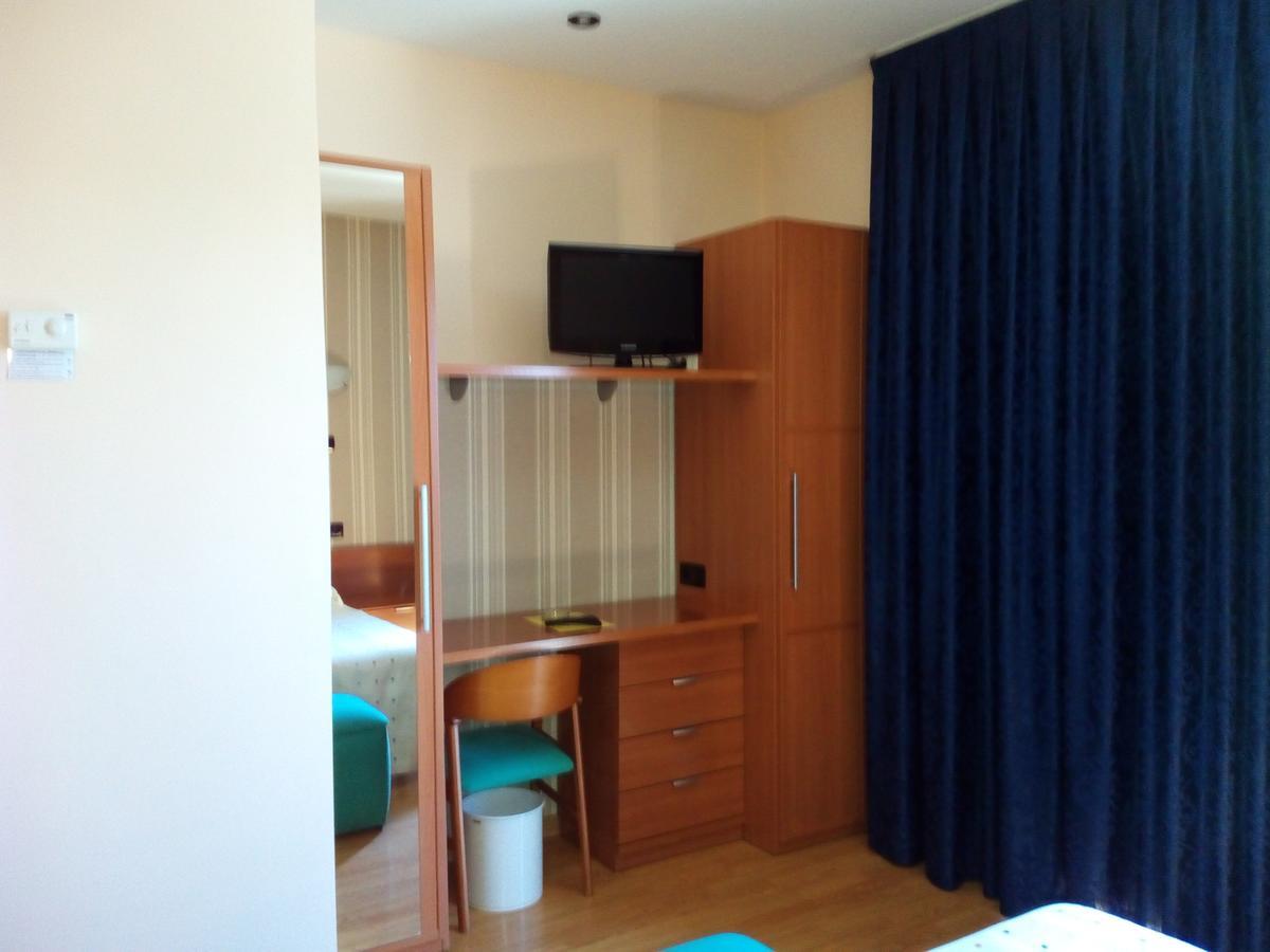 Motel Acropolis Кампонарая Экстерьер фото