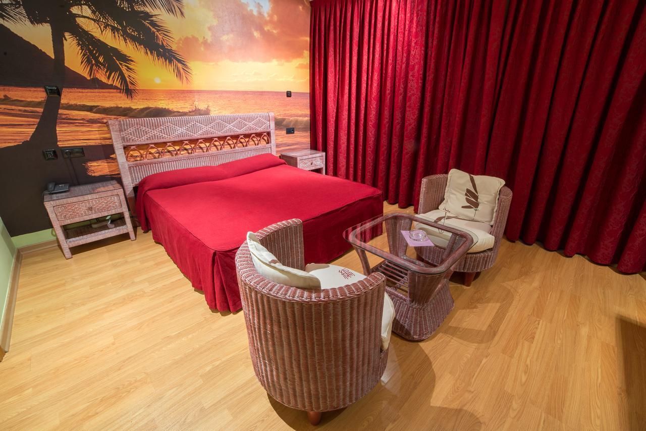 Motel Acropolis Кампонарая Экстерьер фото